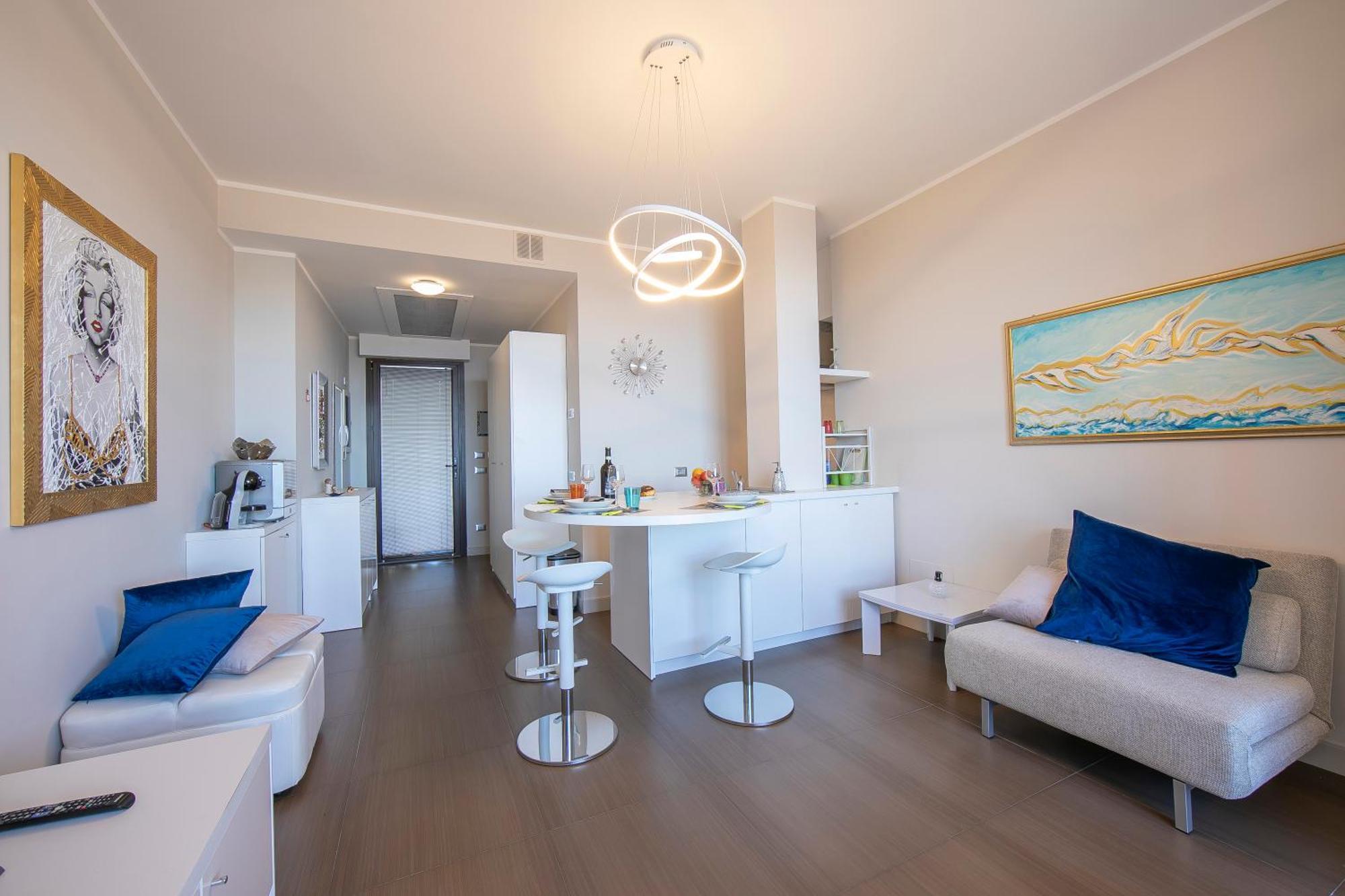 Suite On The Lake - Happy Rentals Meina Bagian luar foto