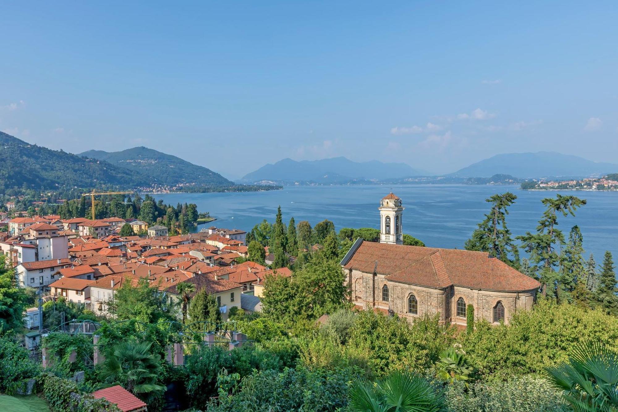 Suite On The Lake - Happy Rentals Meina Bagian luar foto